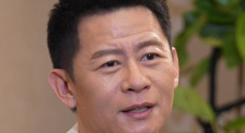 成人免费精品视频